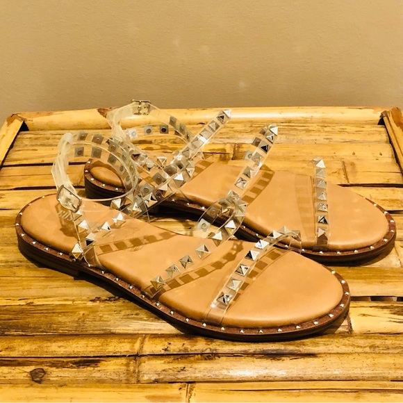 Cushionaire Riveted Sandals 6.5 - Picture 2 of 5